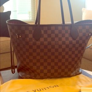 Louis Vuitton Neverfull MM